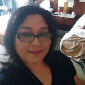 Meet your Posher, Nora